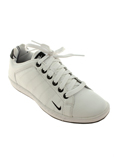 Nike Chaussure Blanc Basket Fe